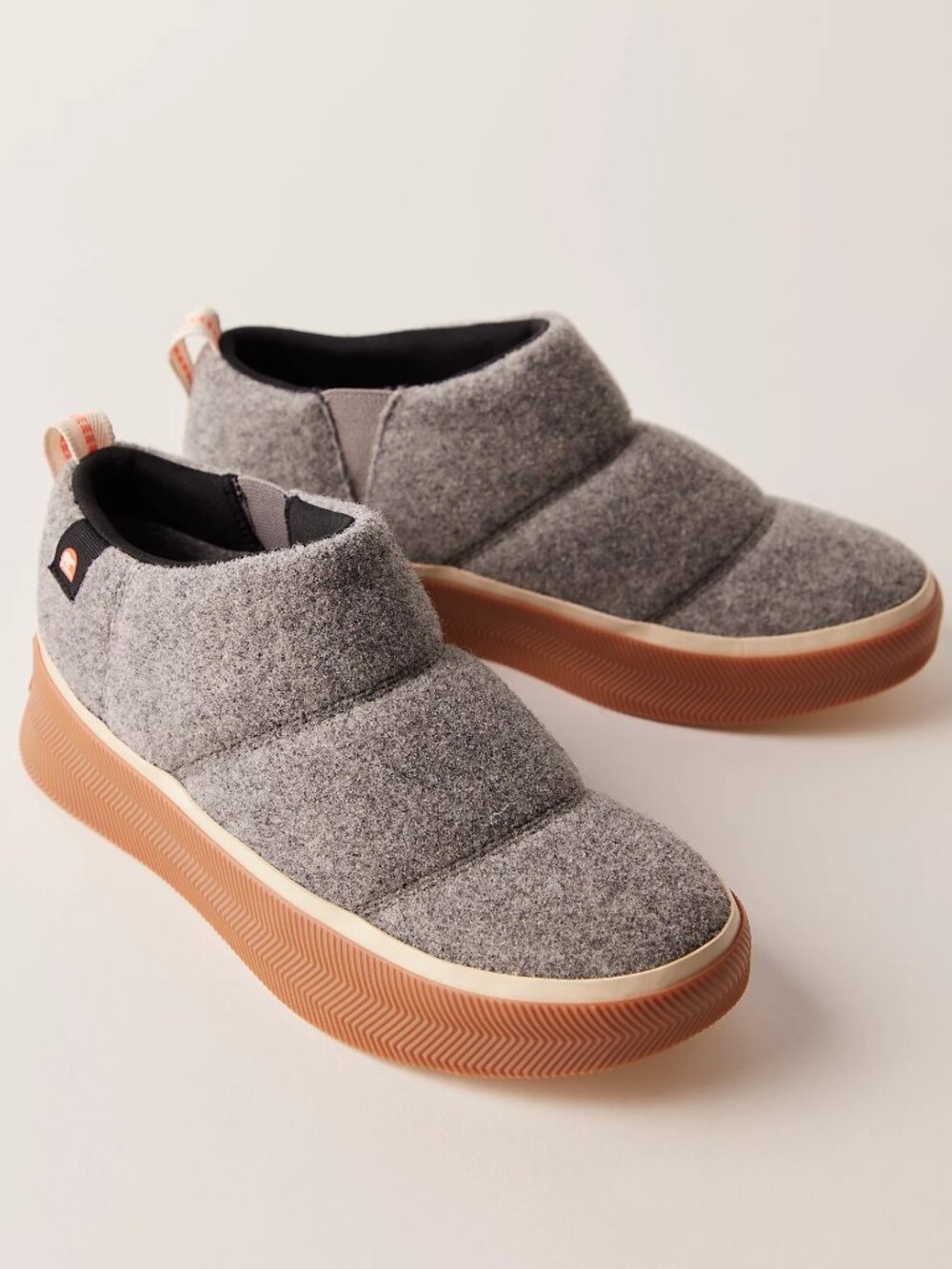 SOREL - OUT N ABOUT IV MINI PUFFY Chrome Gray, Gum 2 Women's Bootie 9-9.5 NWT